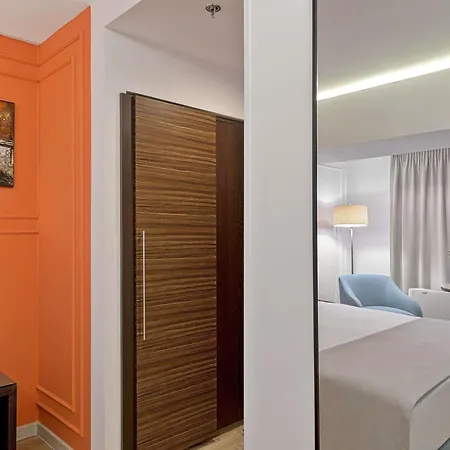 Hotel Unirii Square - Handwritten Collection 4*