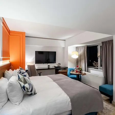 Unirii Square - Handwritten Collection Hotel 4*