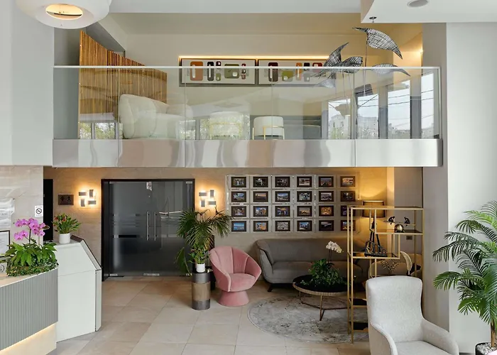 Unirii Square - Handwritten Collection 4*