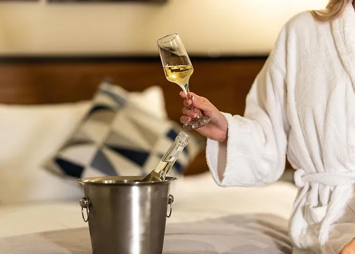 Unirii Square - Handwritten Collection 4* 布加勒斯特