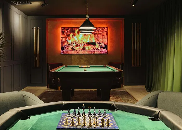 Unirii Square - Handwritten Collection