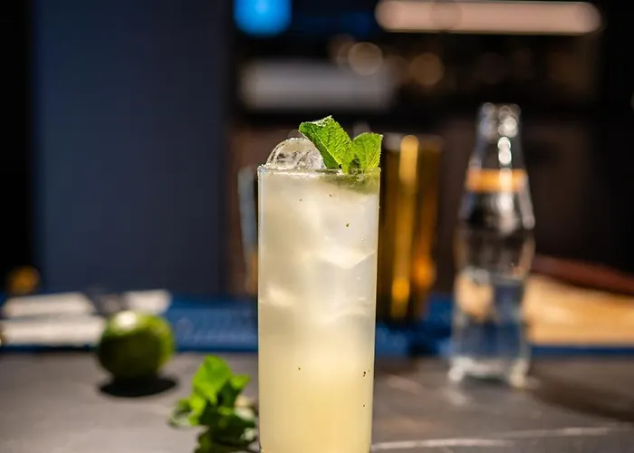 Unirii Square - Handwritten Collection Отель 4*