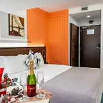 Hotel Unirii Square - Handwritten Collection Bucharest