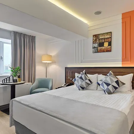 Unirii Square - Handwritten Collection Hotel 4*