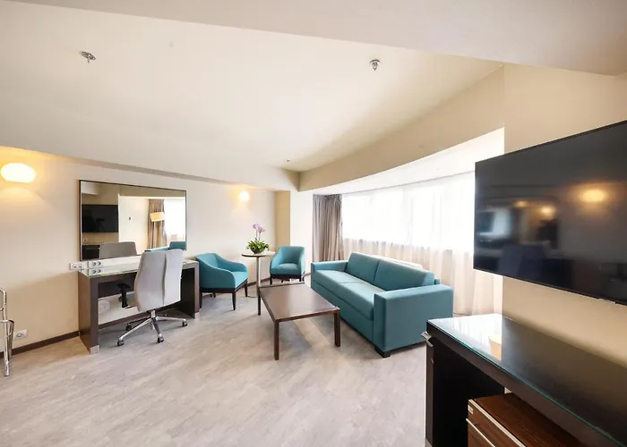 Unirii Square - Handwritten Collection