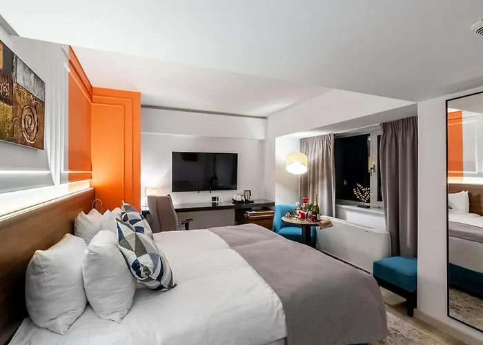 Unirii Square - Handwritten Collection Hotell 4*