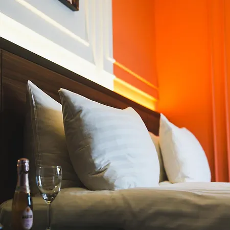 Unirii Square - Handwritten Collection 4*